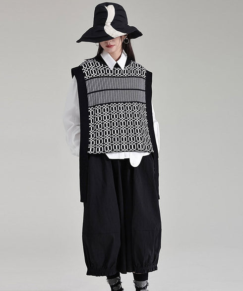 Geometric Jacquard Knit Vest